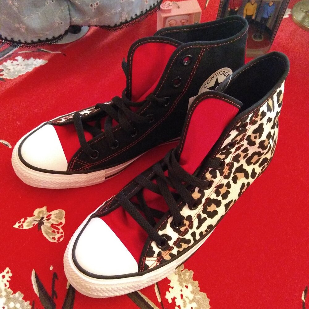 🖤♥️Custom Converse All-Star Hi-tops